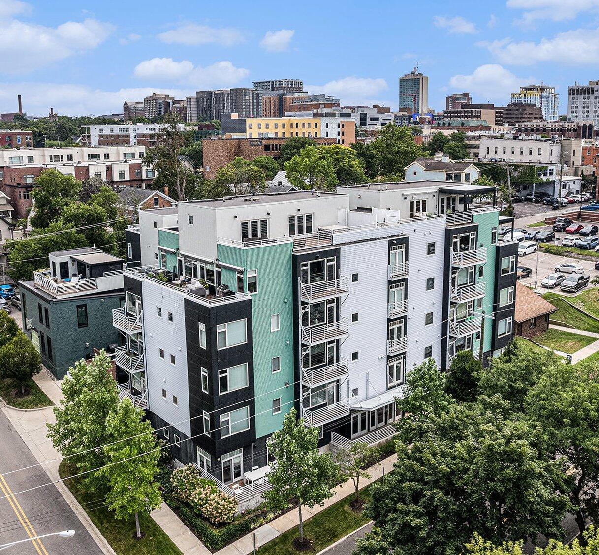121 West Kingsley Street, Unit 502 Ann Arbor, MI 48104 - Photo 31 of 31 121 Kingsley West #502