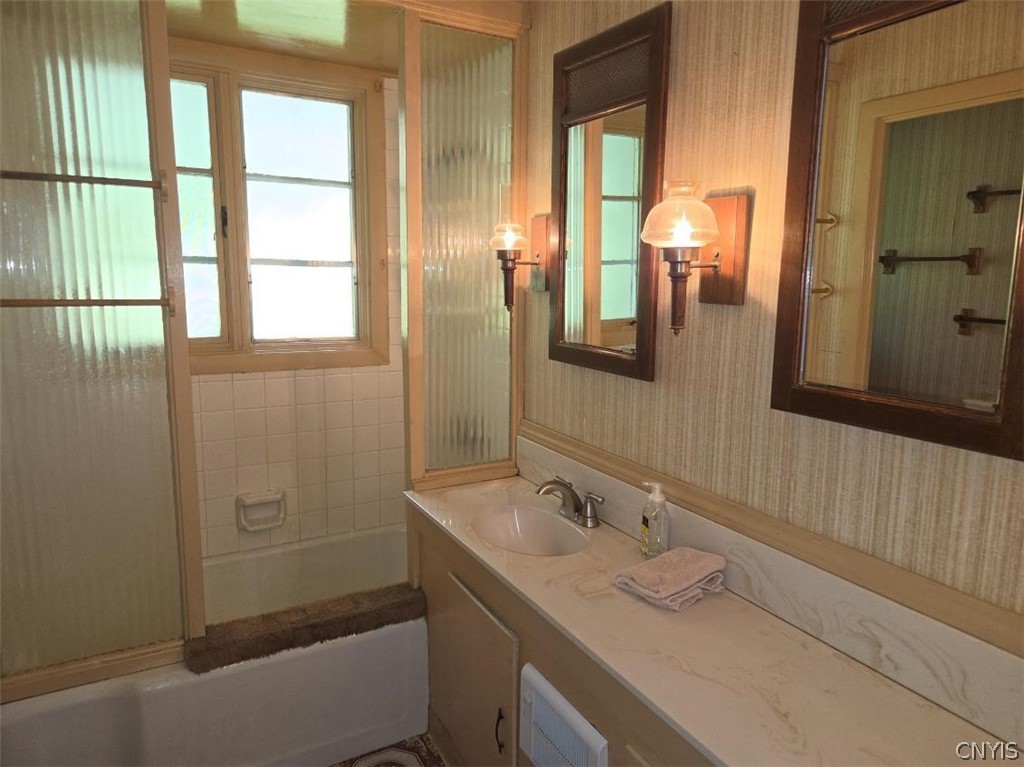 4581 Broad Road Onondaga, NY 13215 - Photo 18 of 29 Full Bathroom