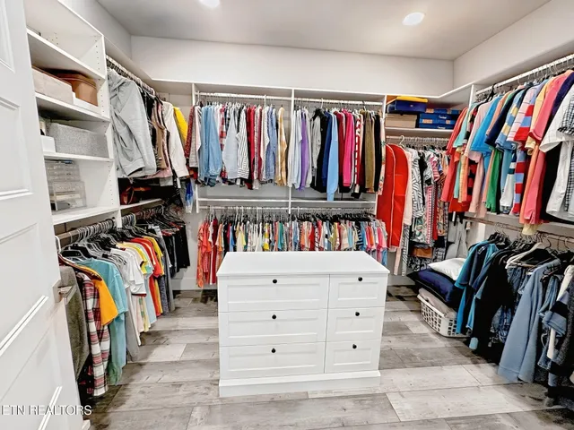 $565,000 | 276 Lochmere Drive, Morristown, TN 37814