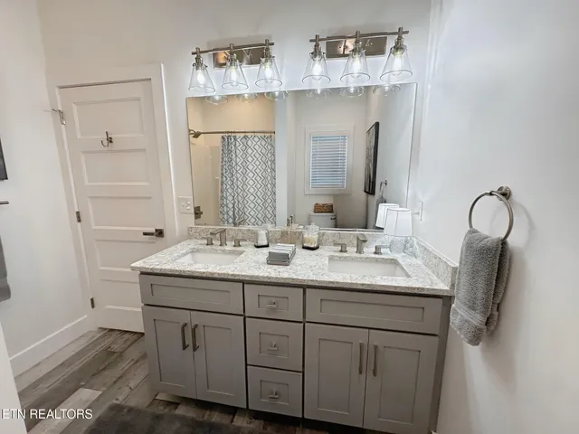 $565,000 | 276 Lochmere Drive, Morristown, TN 37814