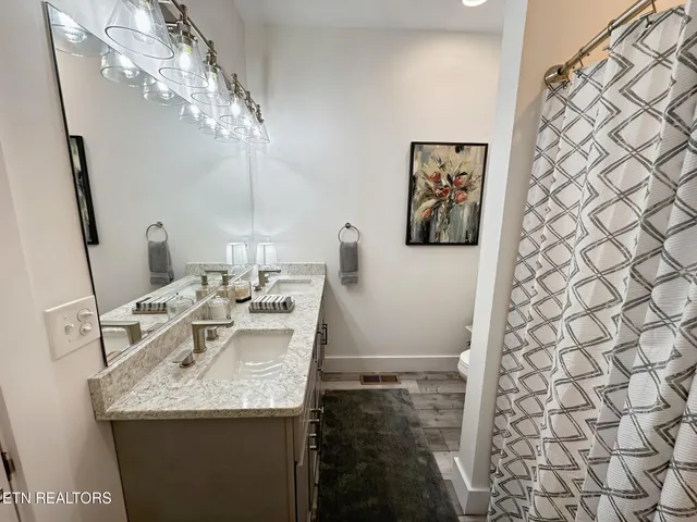 $565,000 | 276 Lochmere Drive, Morristown, TN 37814