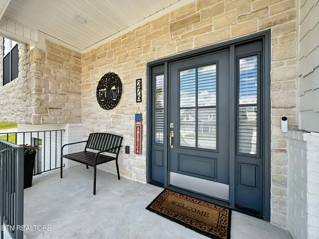 $565,000 | 276 Lochmere Drive, Morristown, TN 37814