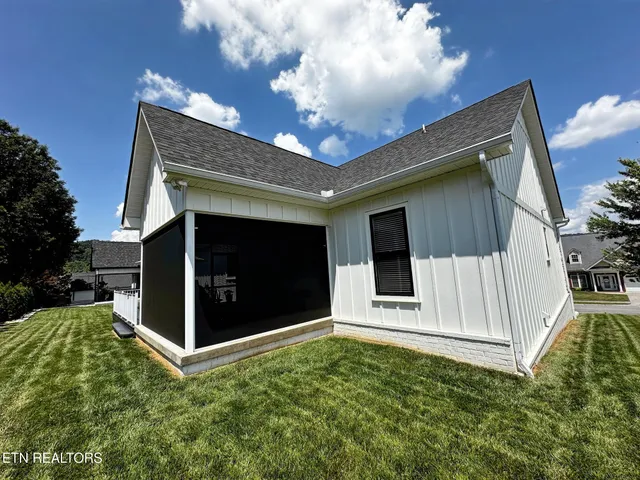 $565,000 | 276 Lochmere Drive, Morristown, TN 37814