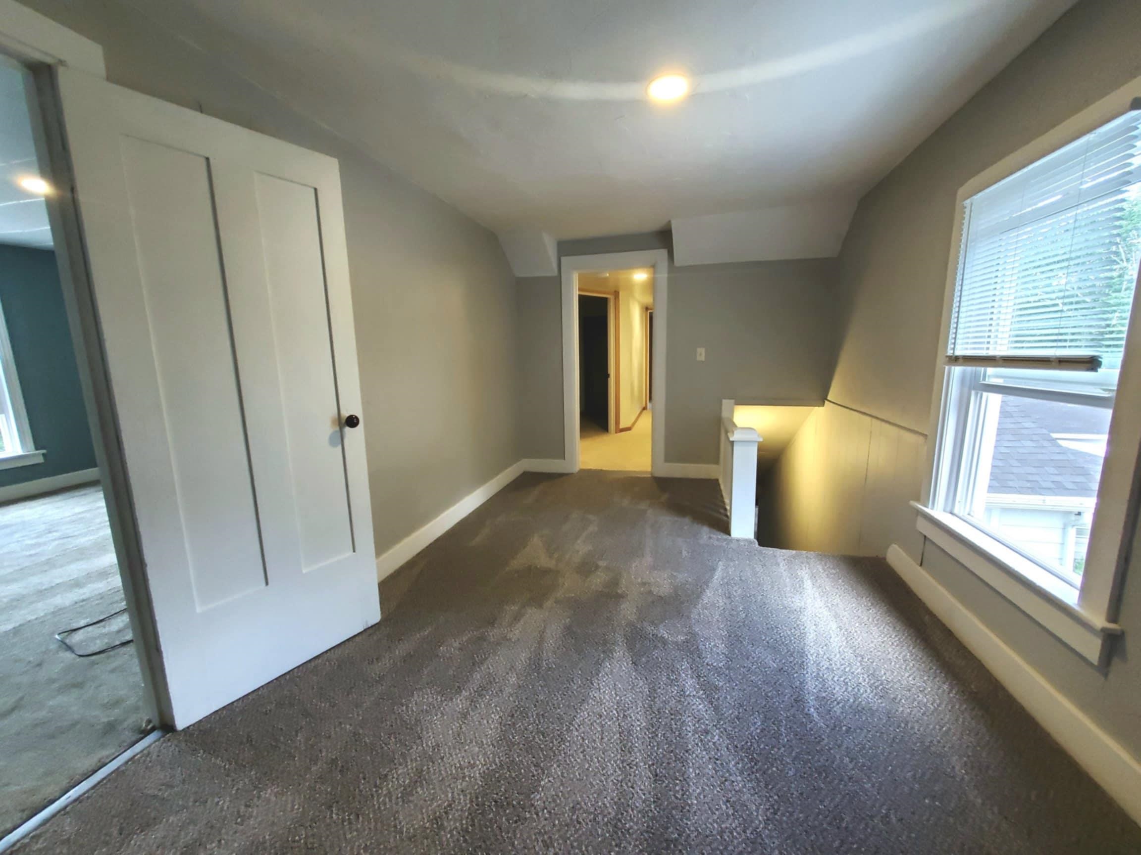 262 North Wisconsin Street Berlin, WI 54923 - Photo 9 of 30