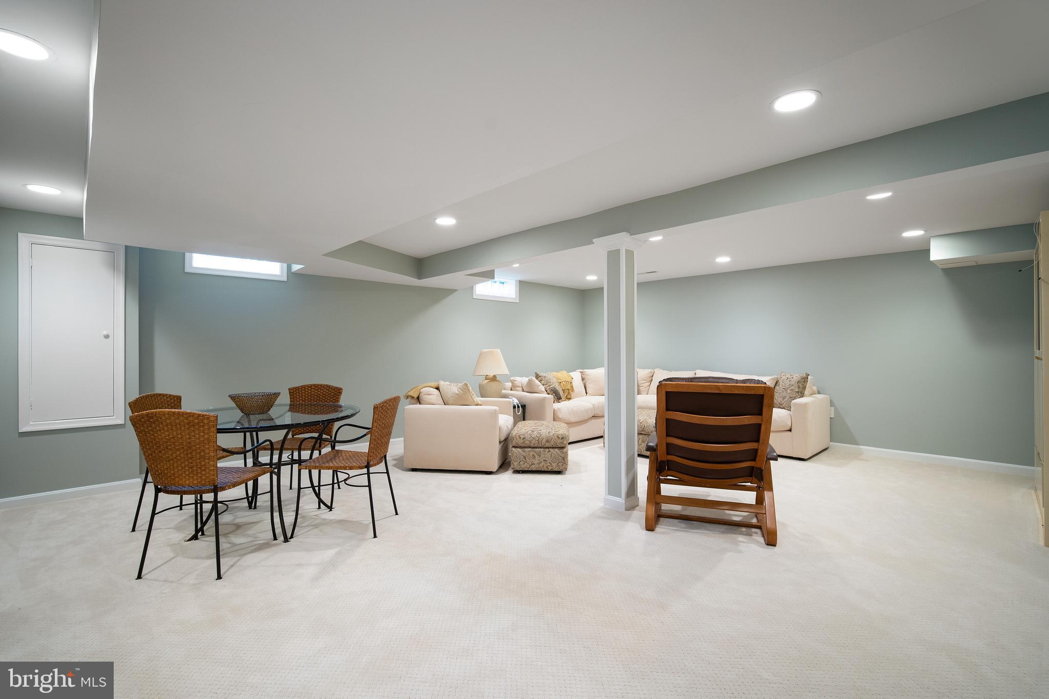10905 Old Coach Road Potomac, MD 20854 - Photo 34 of 50