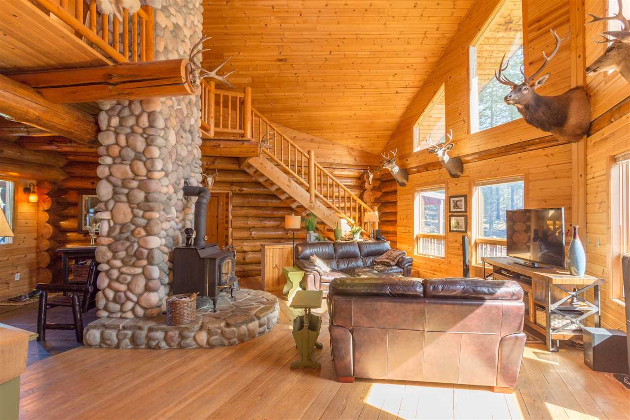 202 Camden Road Elk, WA 99009 - Photo 3 of 20
