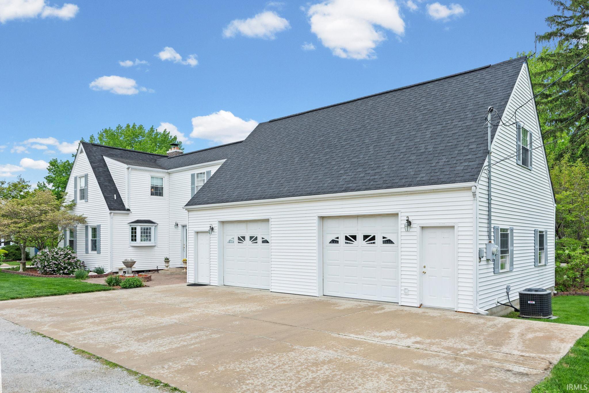 209 North Connelly Street Delphi, IN 46923 - Photo 4 of 36