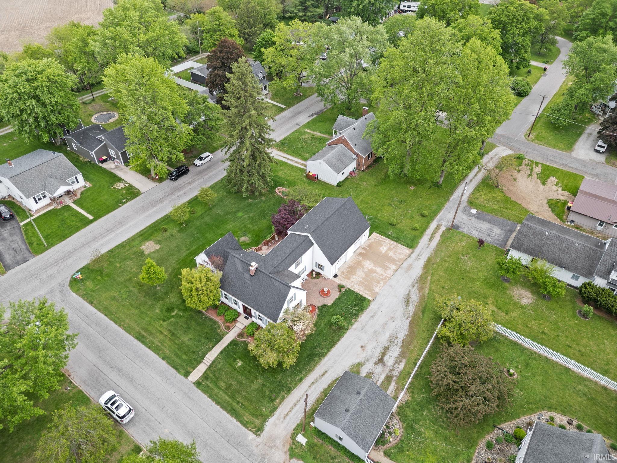 209 North Connelly Street Delphi, IN 46923 - Photo 8 of 36
