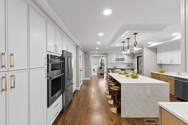 $1,685,000 | 12 Brookside Lane, Norfolk, MA 02056