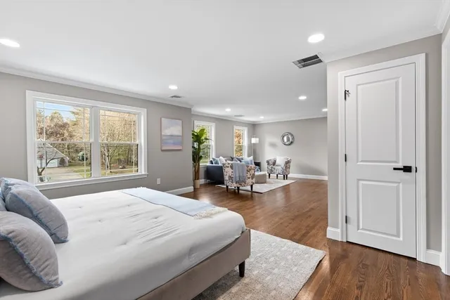 $1,685,000 | 12 Brookside Lane, Norfolk, MA 02056