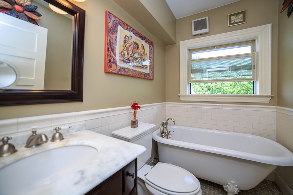 31 Winthrop Road, Unit 31 Brookline, MA 02445 - Photo 10 of 14 Gallery Image 10