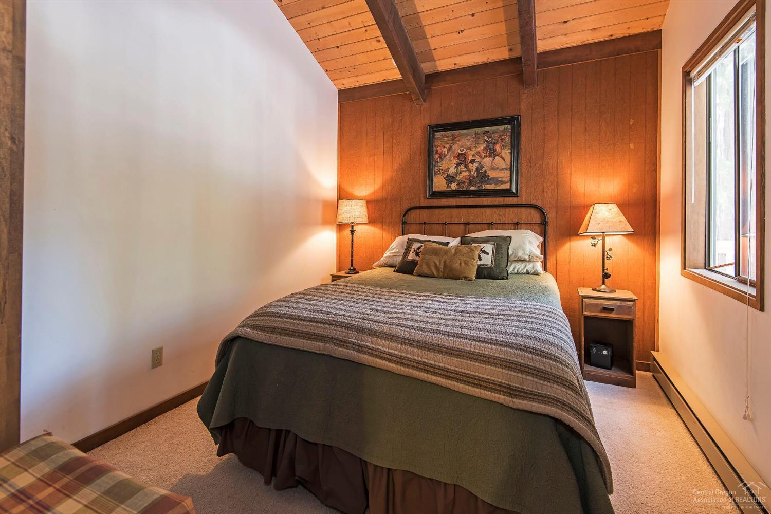13584 Nine Bark Black Butte Ranch, OR 97759 - Photo 8 of 25 Gallery Image 8