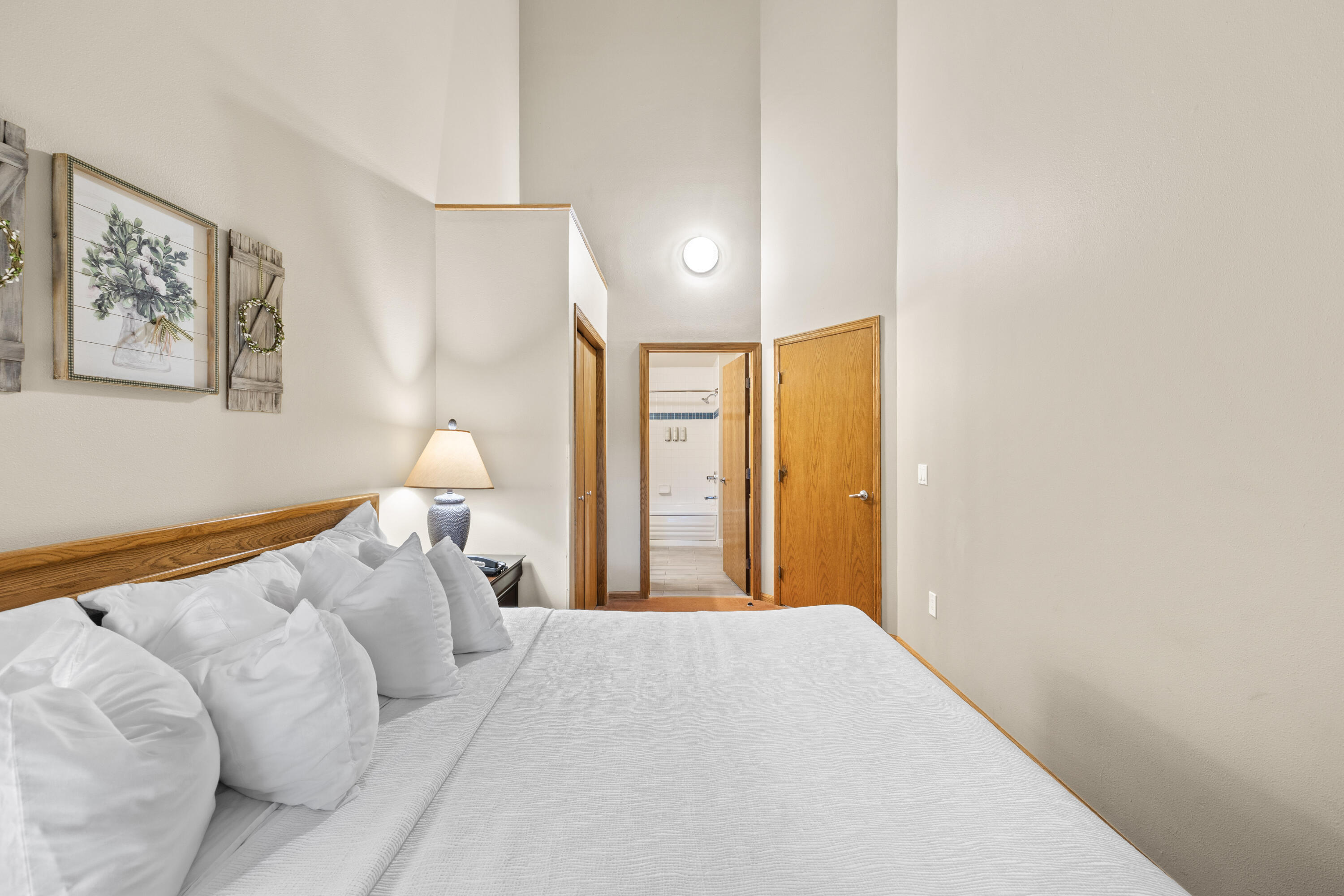 111 Center Street, Unit 459 Lake Geneva, WI 53147 - Photo 8 of 19 11-09