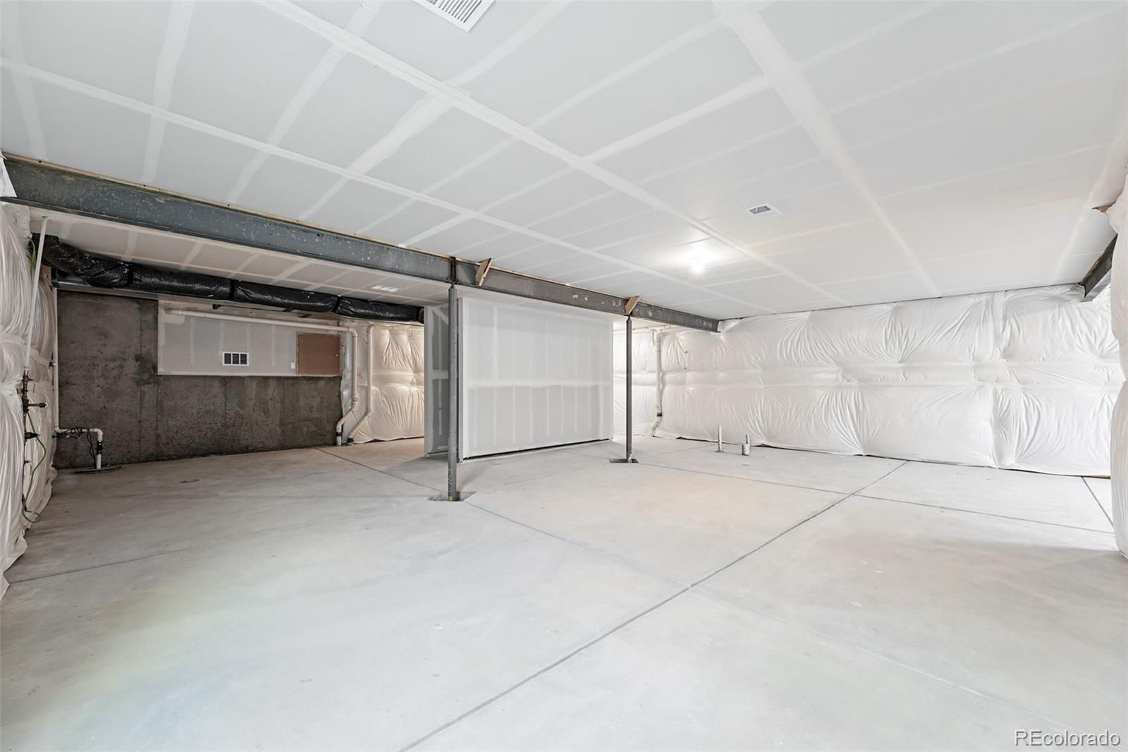 39732 Penn Road Elizabeth, CO 80107 - Photo 4 of 34 Gallery Image 4