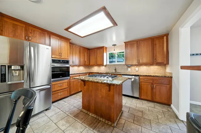 $355,000 | 24470 Oklahoma Avenue, Red Bluff, CA 96080