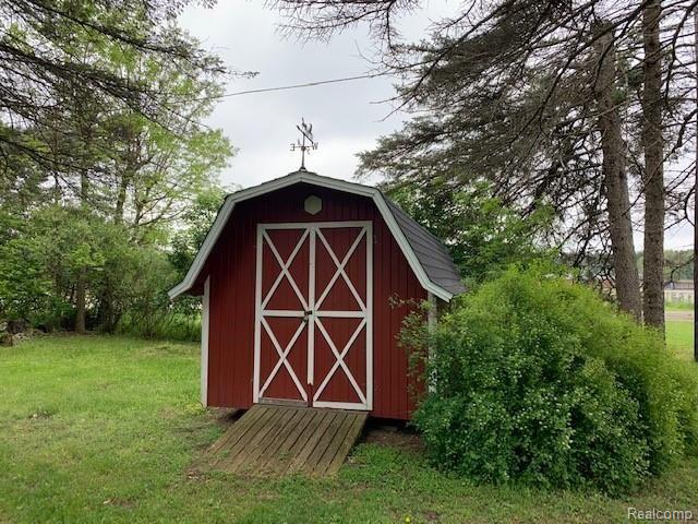 4321 Levalley Road Columbiaville, MI 48421 - Photo 31 of 32 IMG_1033.jpg