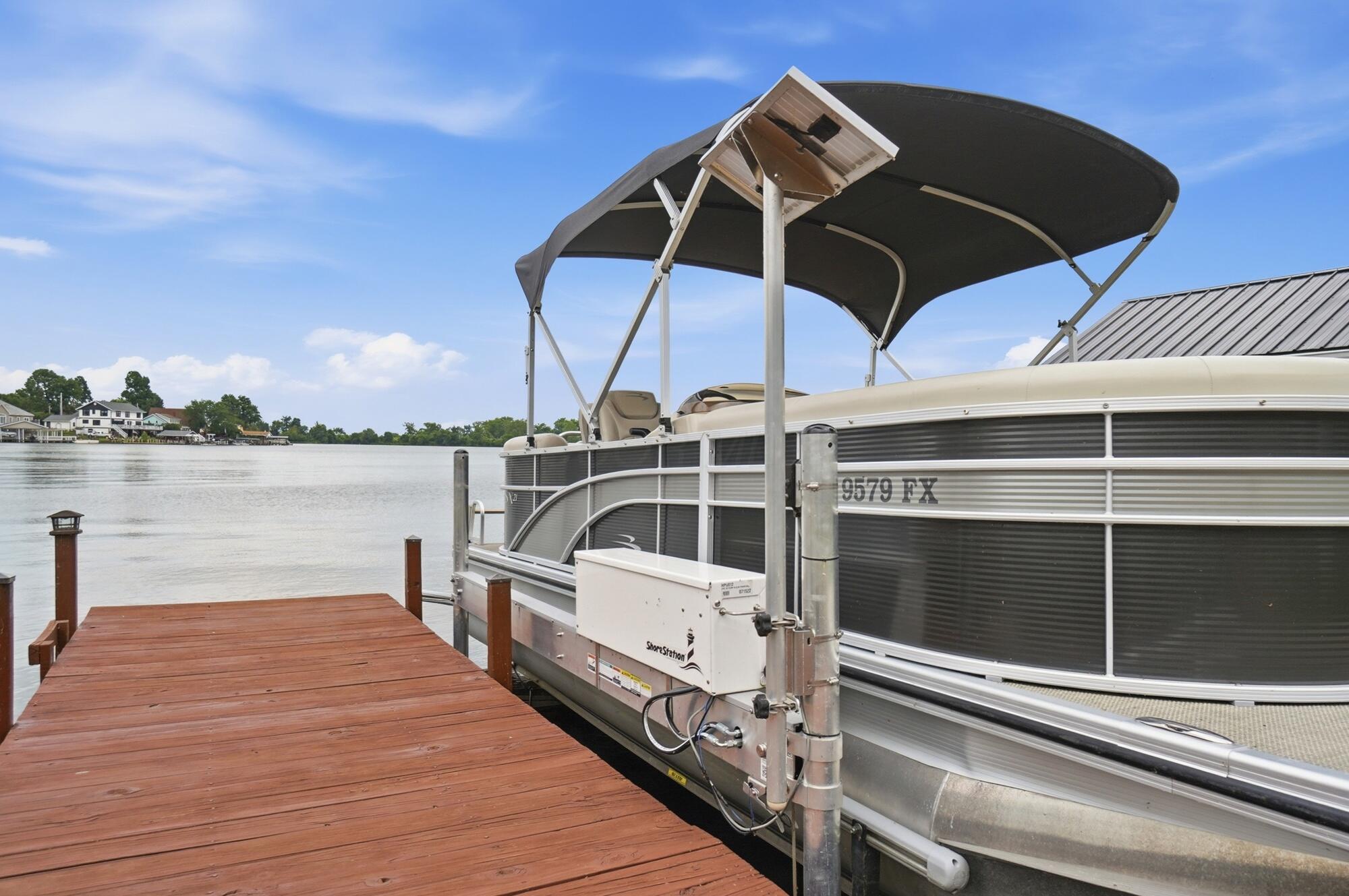3250 South Bank Road Northeast Millersport, OH 43046 - Photo 60 of 79 Boat Dock w/Hydraulic Bottom-lift Boat Lift - 3250 South Bank Road NE, Millersport, OH 43046