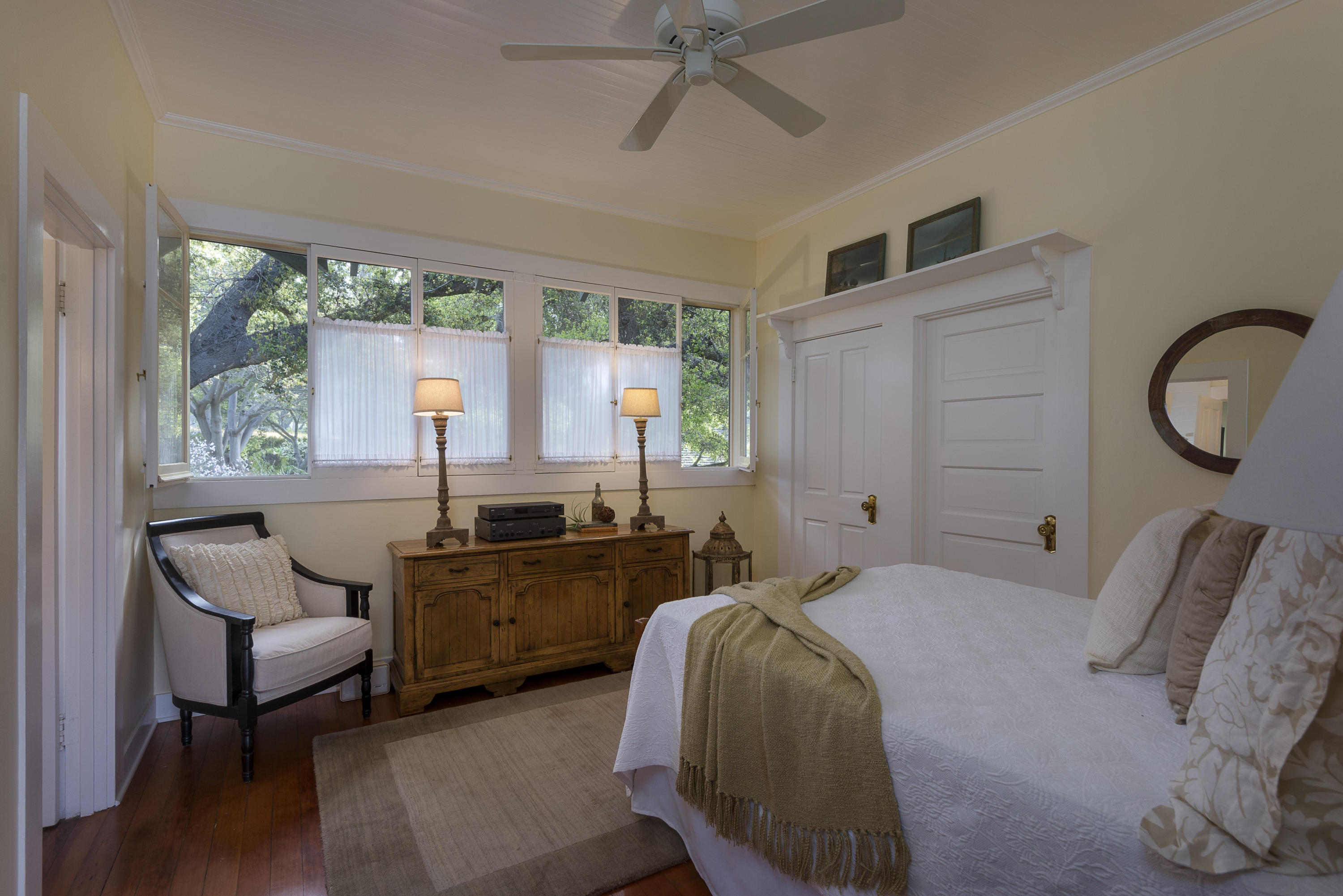 1601 East Valley Road Montecito, CA 93108 - Photo 16 of 18 GHBedRoom2
