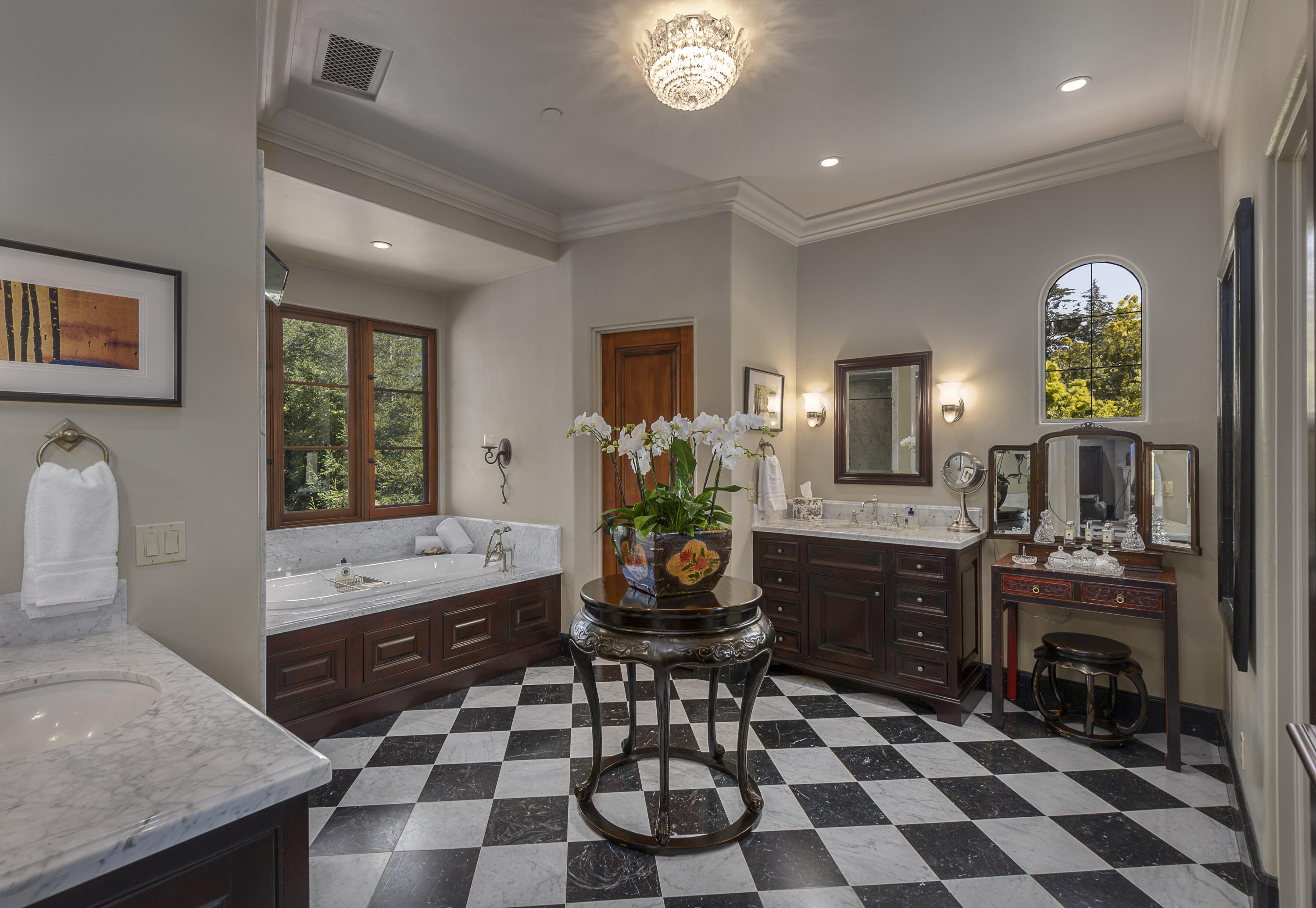 1601 East Valley Road Montecito, CA 93108 - Photo 9 of 18 MasterBathRoom