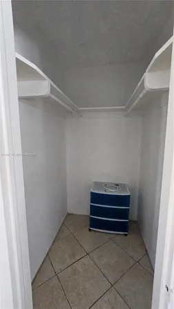 $1,200 | 90 Isle Of Venice Drive, Unit 9A, Fort Lauderdale, FL 33301