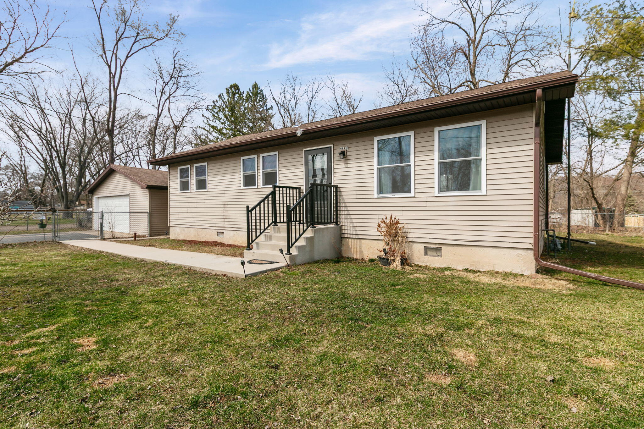 W882 Hyacinth Road Bloomfield, WI 53128 - Photo 1 of 1 24-web-or-mls-DSCS3843_print
