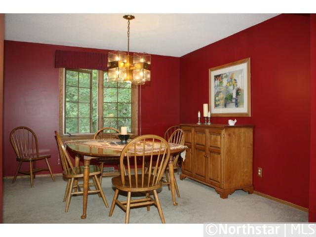 8021 Tierneys Woods Road Bloomington, MN 55438 - Photo 9 of 17 Gallery Image 9