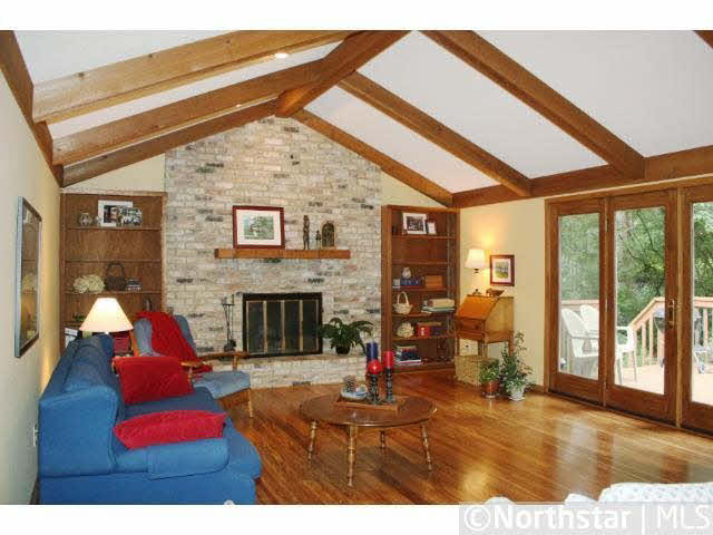 8021 Tierneys Woods Road Bloomington, MN 55438 - Photo 10 of 17 Gallery Image 10