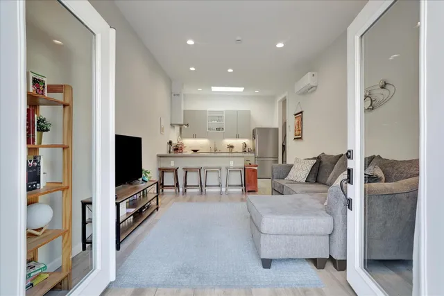 $1,525,000 | 355 South 17th Street, San Jose, CA 95112