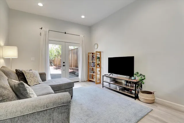 $1,525,000 | 355 South 17th Street, San Jose, CA 95112
