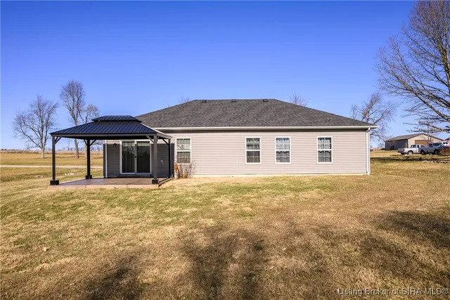 $309,900 | 707 Iroquois Boulevard, Salem, IN 47167