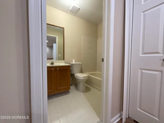 $3,275 | 1121 Roseberry Court, Morganville, NJ 07751