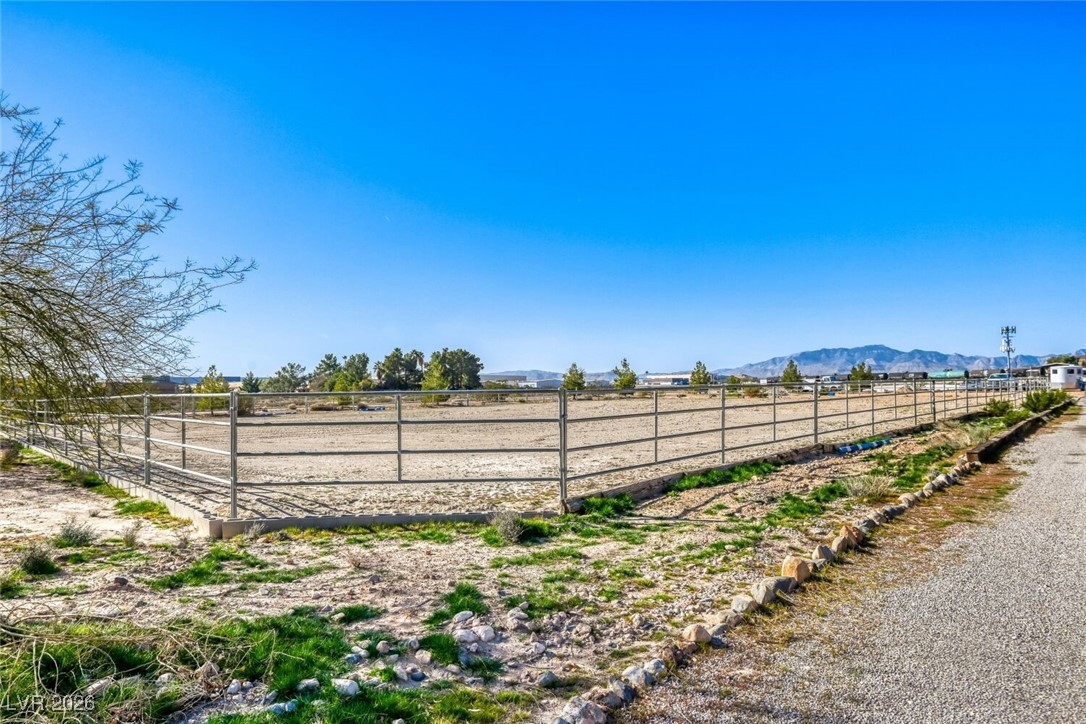 8565 South Westwind Road Las Vegas, NV 89139 - Photo 15 of 53 Arena