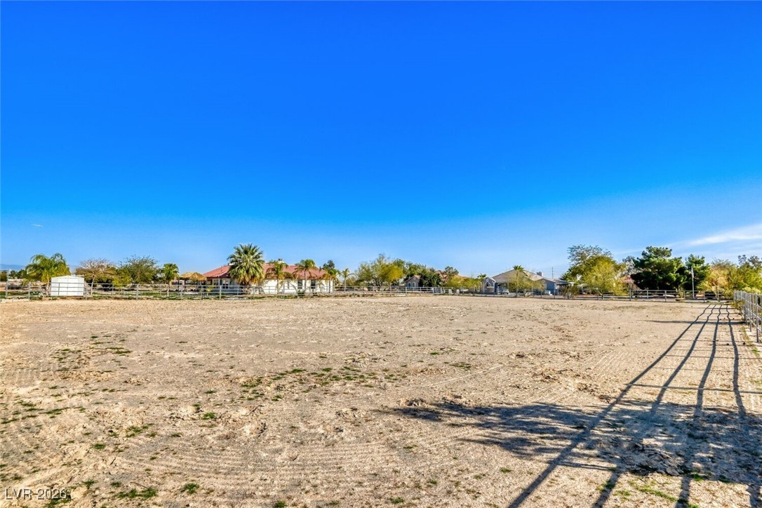 8565 South Westwind Road Las Vegas, NV 89139 - Photo 51 of 53 Arena