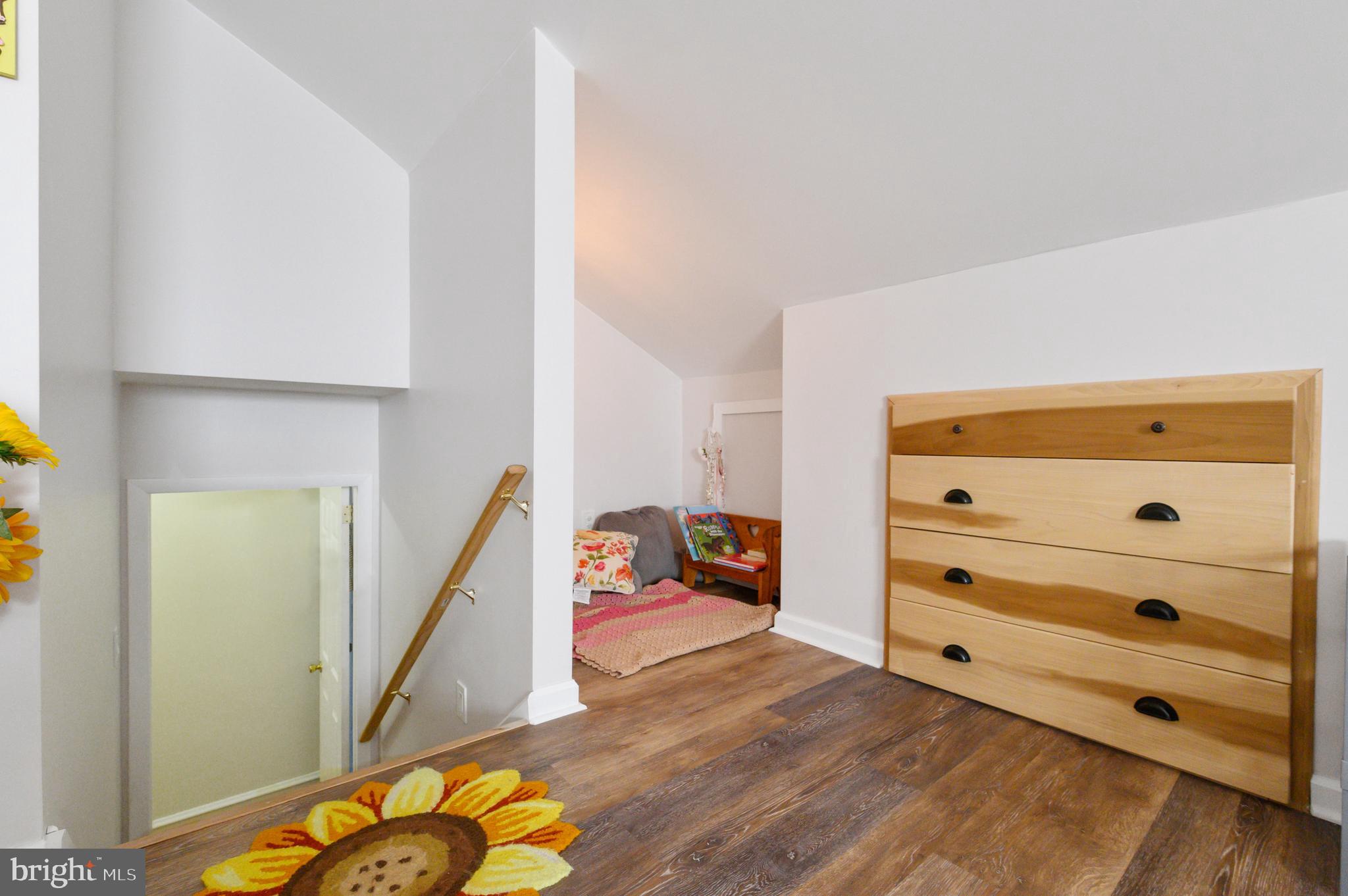 2021 Springhouse Road Broomall, PA 19008 - Photo 20 of 26 Adorable reading nook