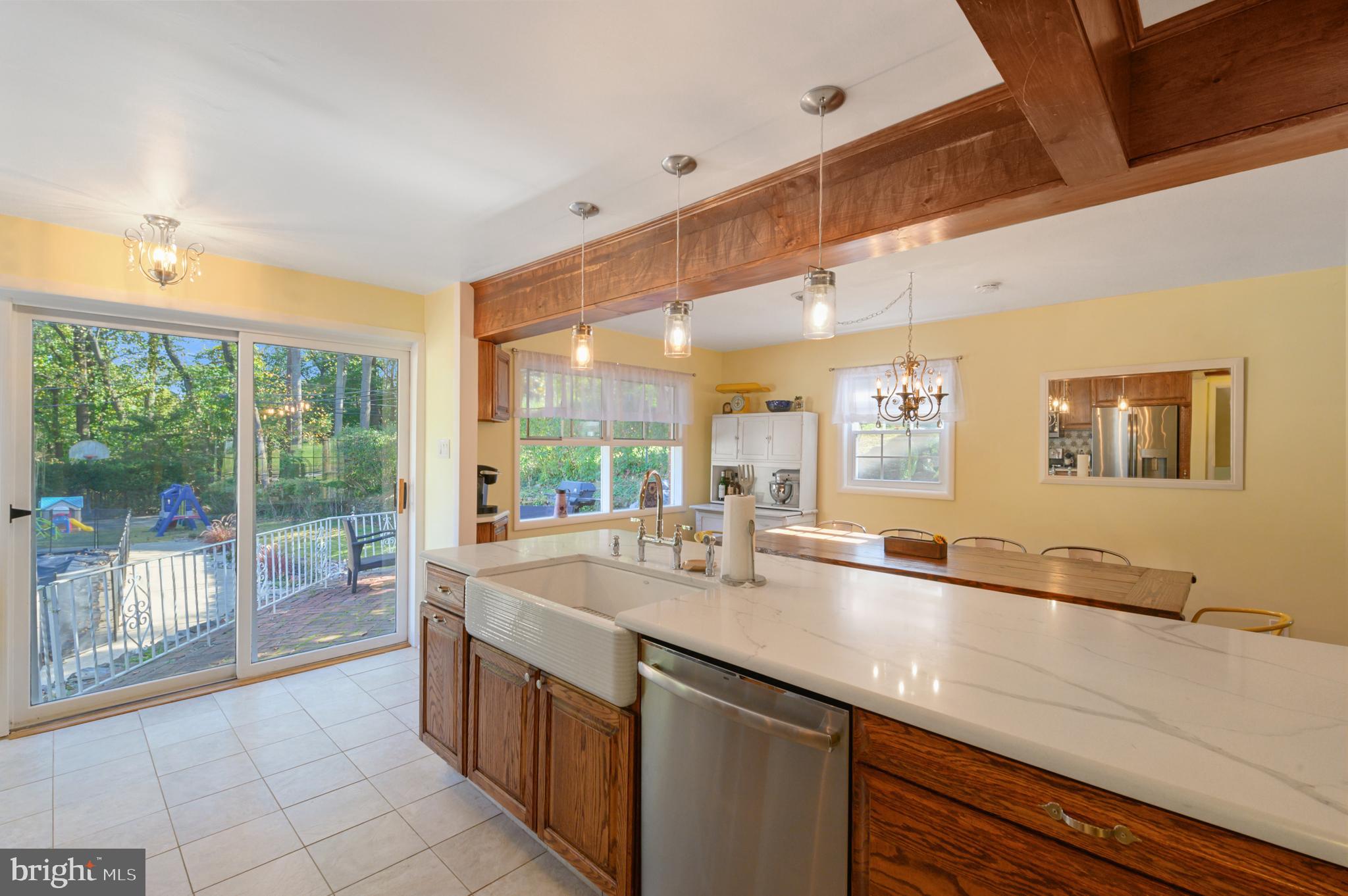 2021 Springhouse Road Broomall, PA 19008 - Photo 8 of 26 What a great layout to entertain guests all year!