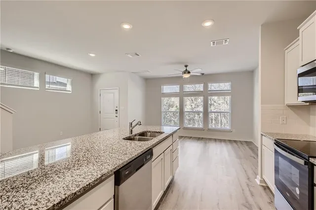 $585,000 | 605 West South Street, Unit 41, Leander, TX 78641