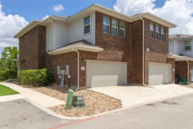 $585,000 | 605 West South Street, Unit 41, Leander, TX 78641