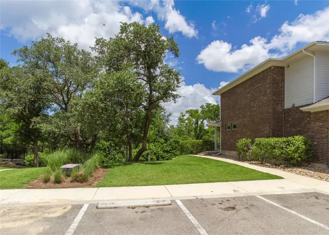 $585,000 | 605 West South Street, Unit 41, Leander, TX 78641
