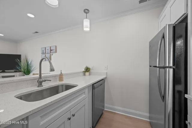 $380,000 | 9100 Reed Drive, Unit 3302, Emerald Isle, NC 28594