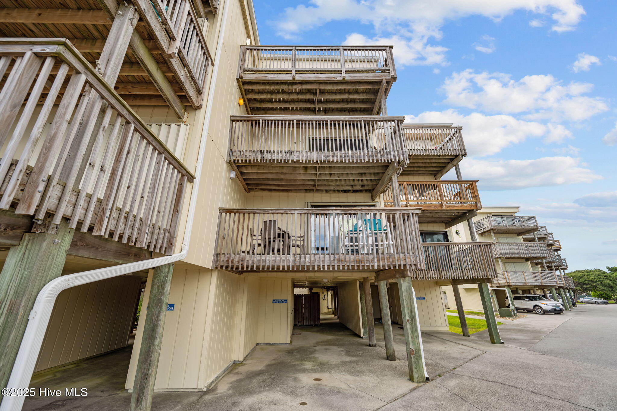 9100 Reed Drive, Unit 3302 Emerald Isle, NC 28594 - Photo 31 of 52 3-web-or-mls-02