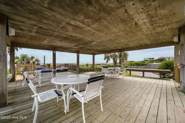 $369,000 | 9100 Reed Drive, Unit 3302, Emerald Isle, NC 28594