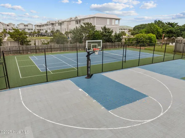 $369,000 | 9100 Reed Drive, Unit 3302, Emerald Isle, NC 28594