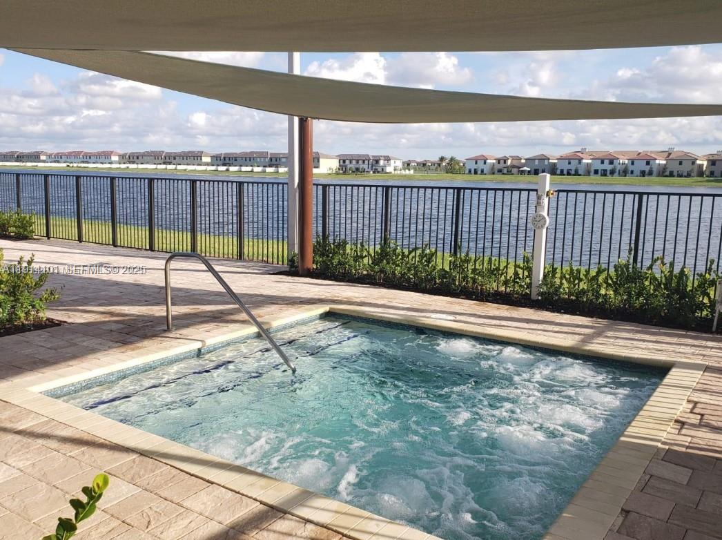 3310 West 114th Terrace Hialeah, FL 33018 - Photo 43 of 51 jacuzzi