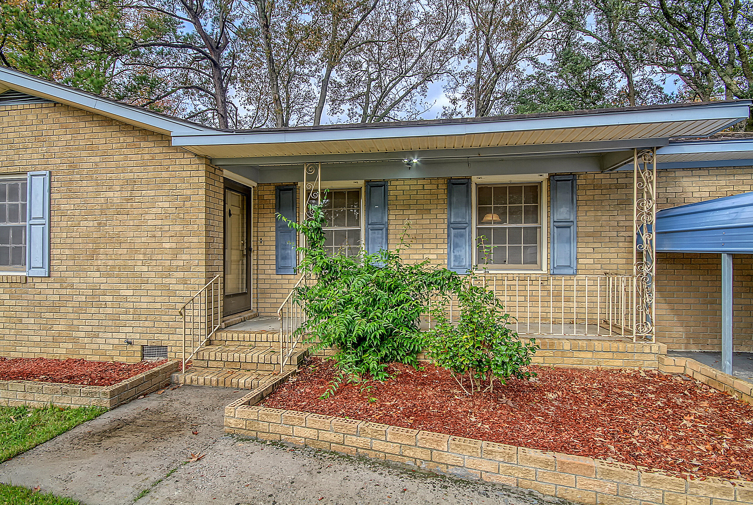 821 Hitching Post Road Charleston, SC 29414 - Photo 1 of 22 CREM_821 Hitching Post_004
