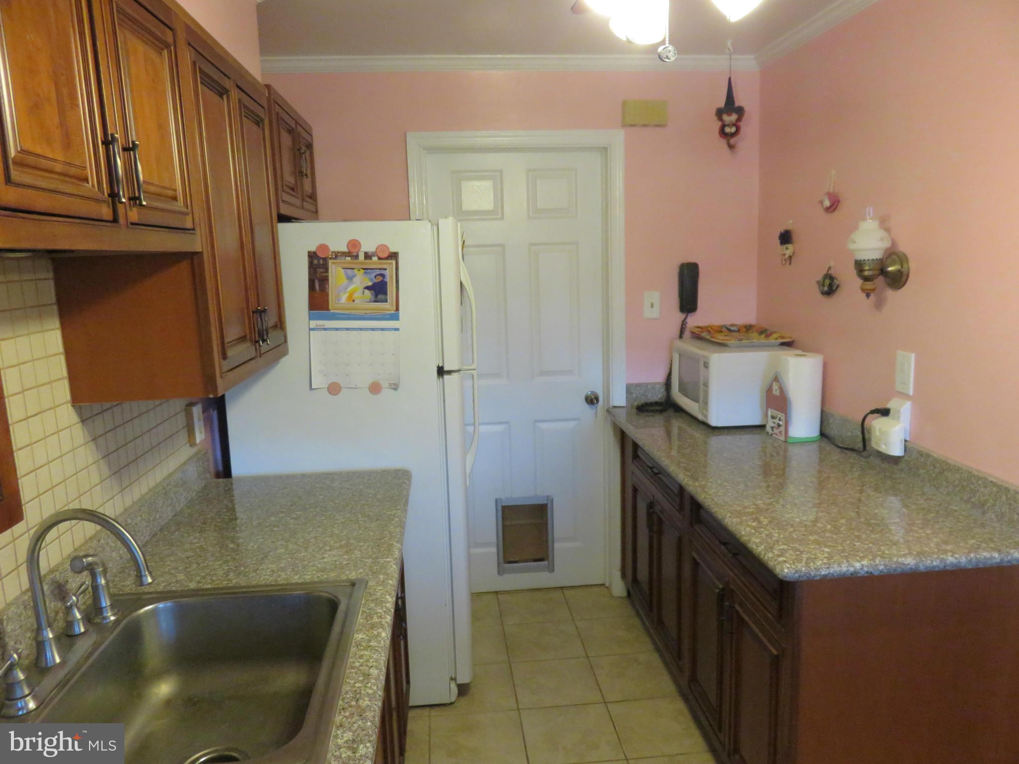 1247 Deanwood Road Baltimore, MD 21234 - Photo 2 of 23 Kitchen