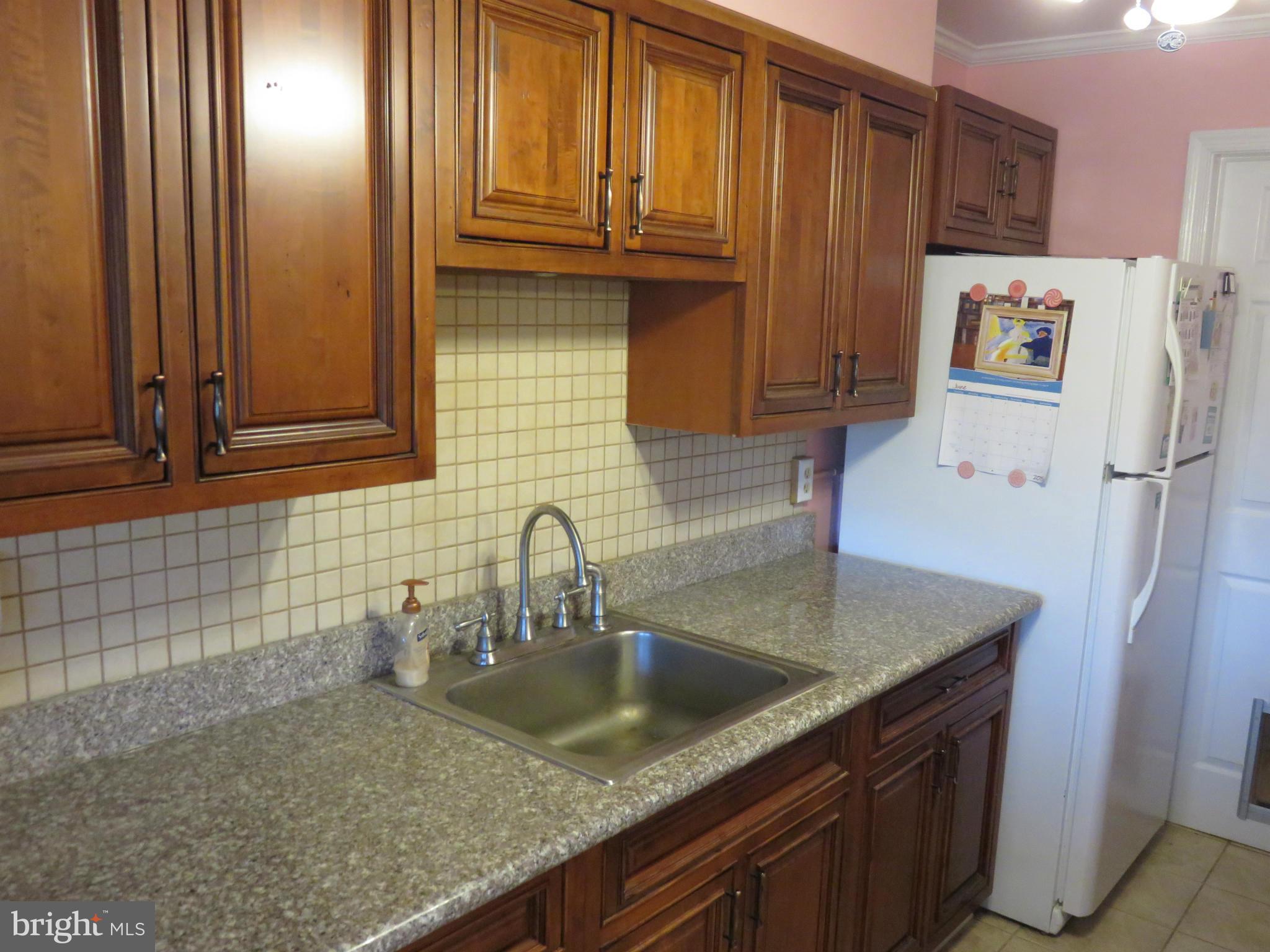 1247 Deanwood Road Baltimore, MD 21234 - Photo 11 of 23 Kitchen