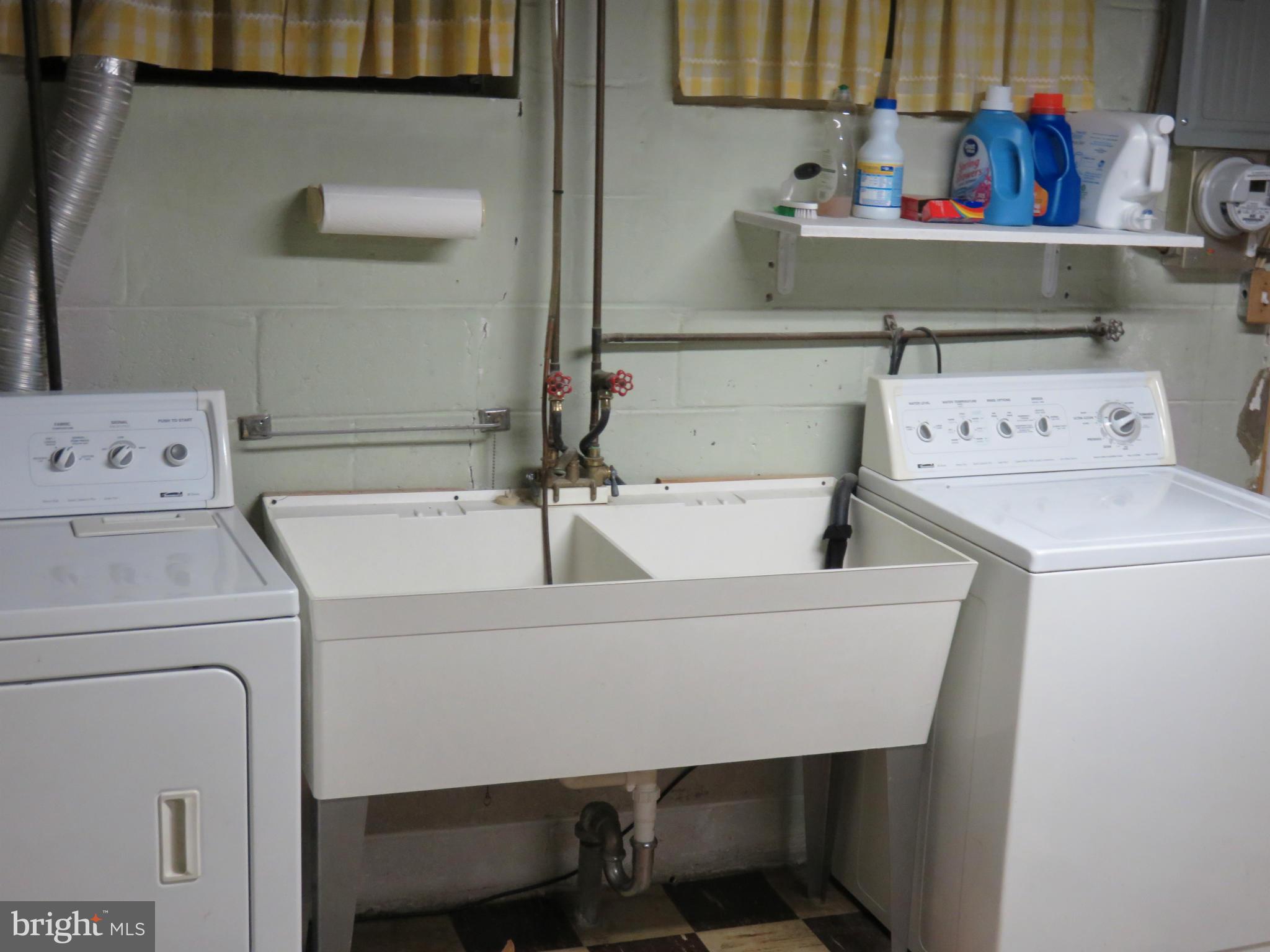 1247 Deanwood Road Baltimore, MD 21234 - Photo 21 of 23 Sepearate Laundry Room
