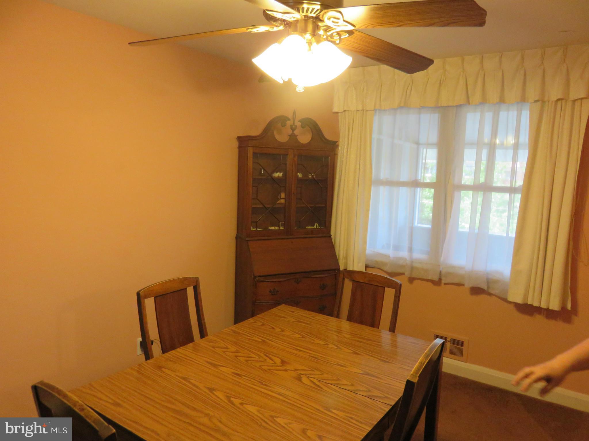 1247 Deanwood Road Baltimore, MD 21234 - Photo 9 of 23 Dining Room