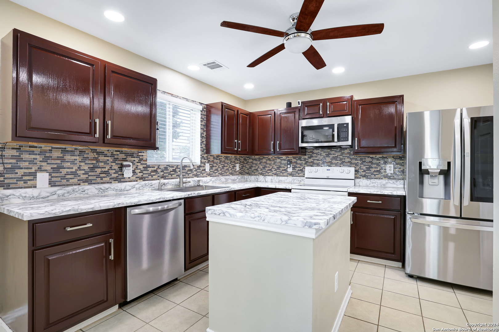 6026 Campstool Road San Antonio, TX 78239 - Photo 8 of 30