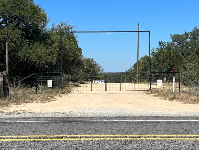 $100,000 | 540 Highway 16, Goldthwaite, TX 76844